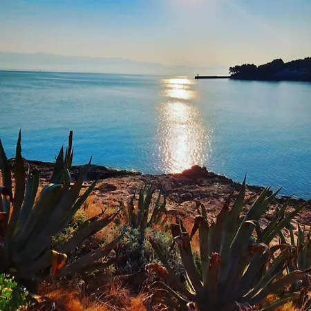 Sea Breeze Jelsa (Hvar)